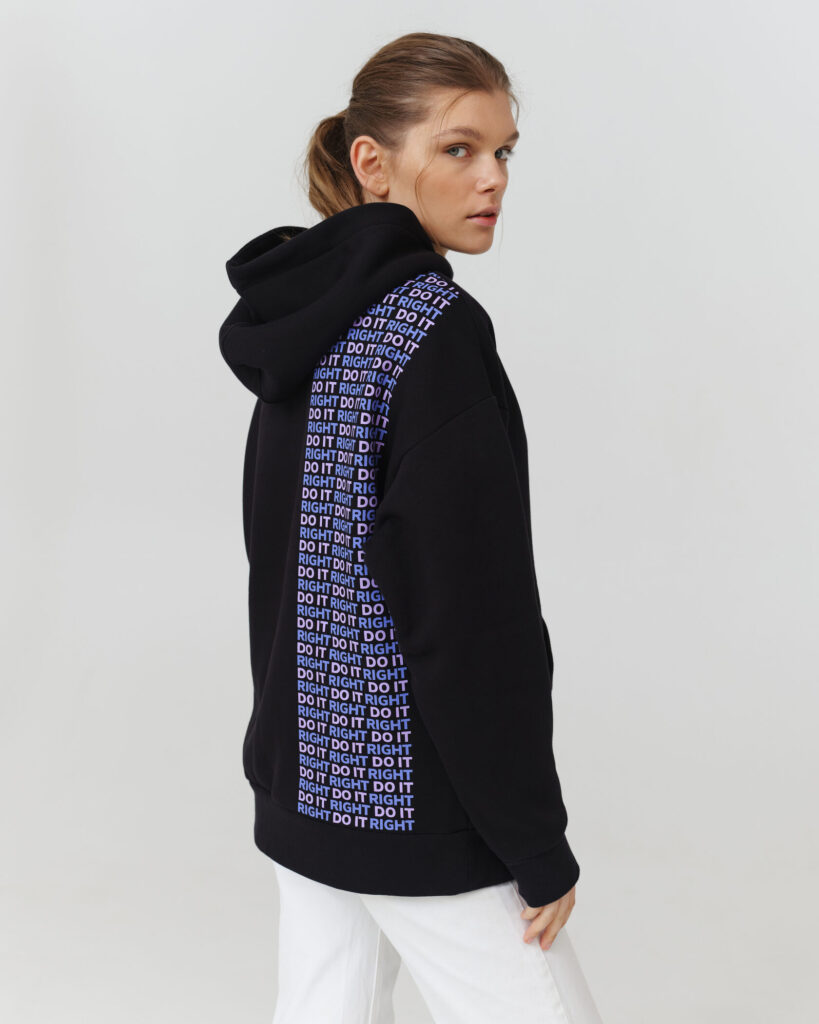 Vialet x Formcode - 4